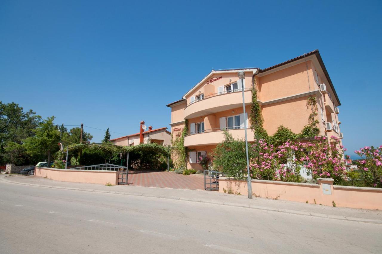 Apartments Miriam Premantura Dış mekan fotoğraf