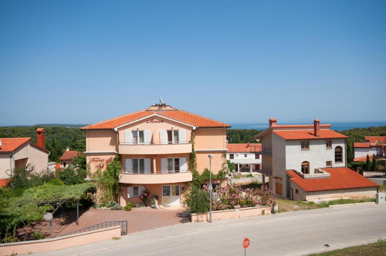 Apartments Miriam Premantura Dış mekan fotoğraf